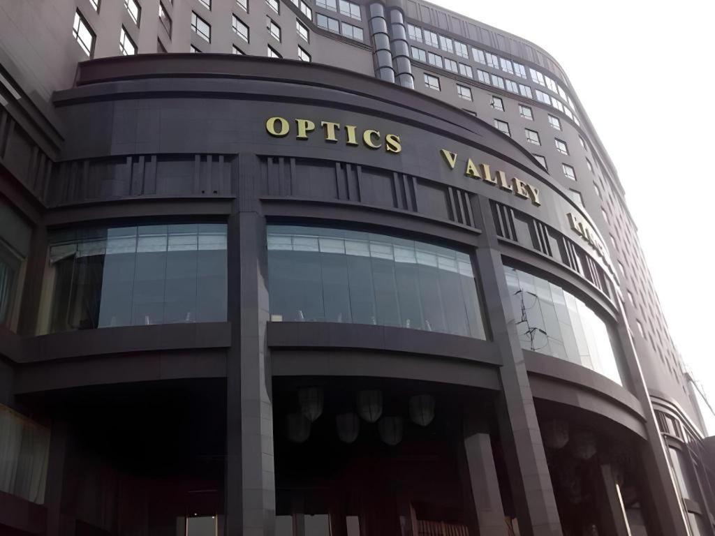 Optics Valley Kingdom Plaza Ухань Экстерьер фото